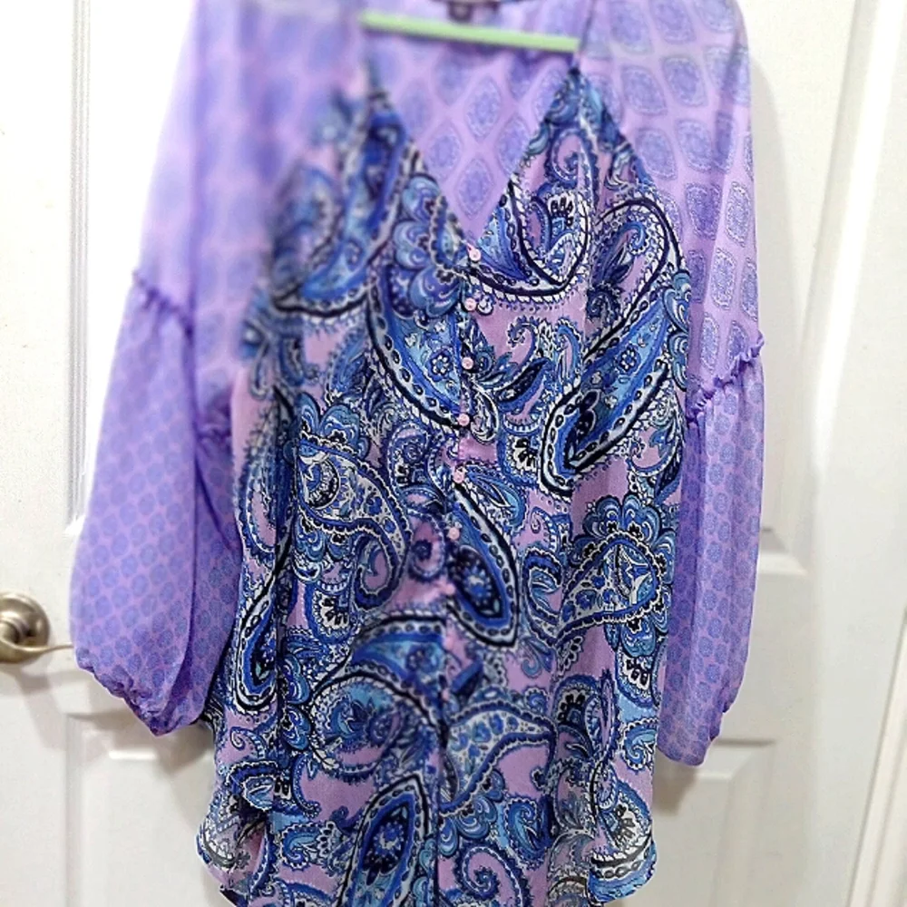 Sheer Tunic - Picture 2 of 7